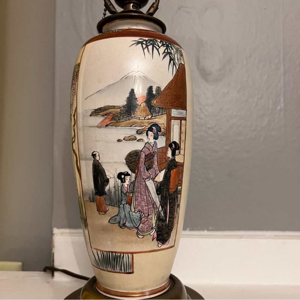 Vintage Japanese Satsuma Vase Lamp